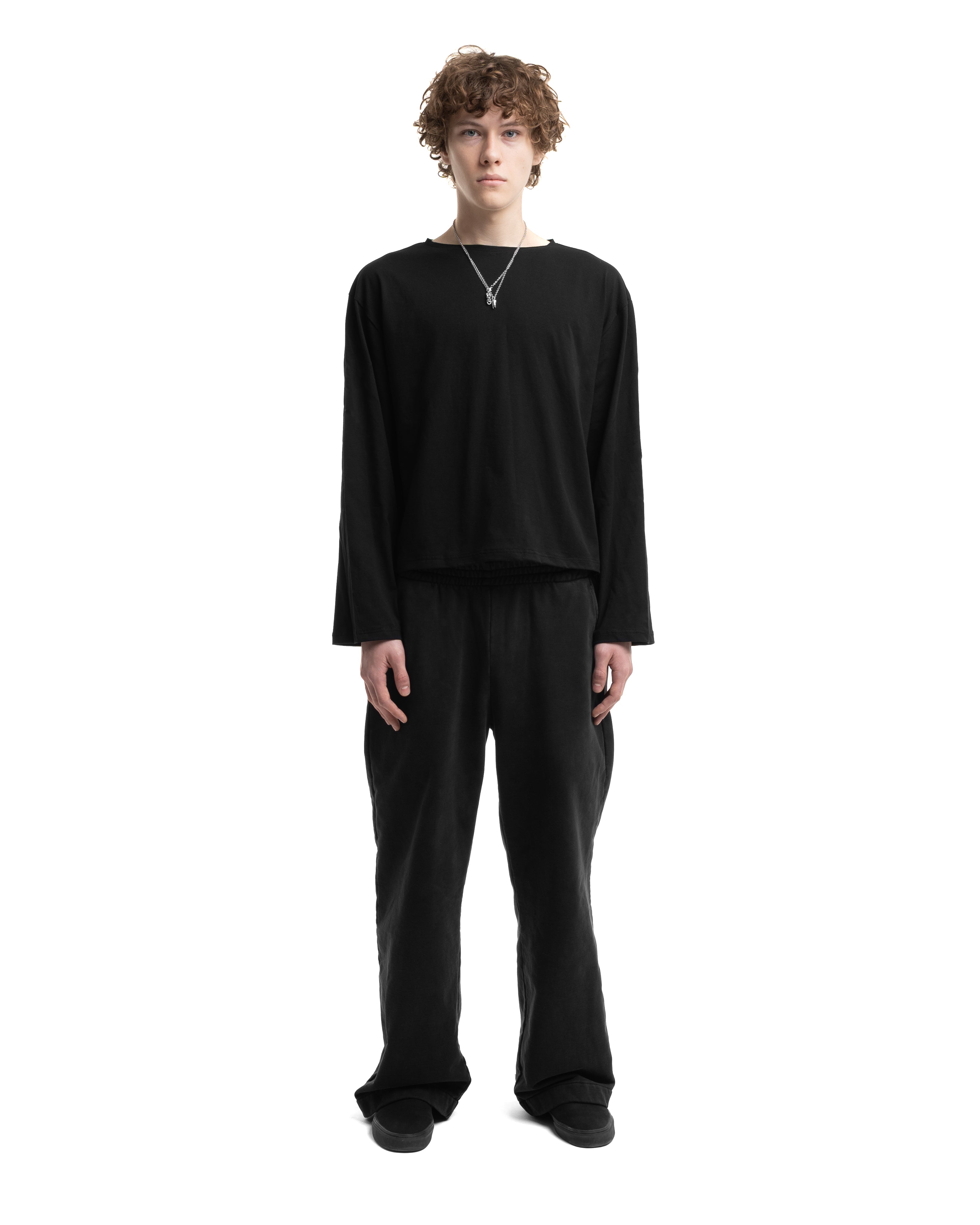 BLACK LONGSLEEVE