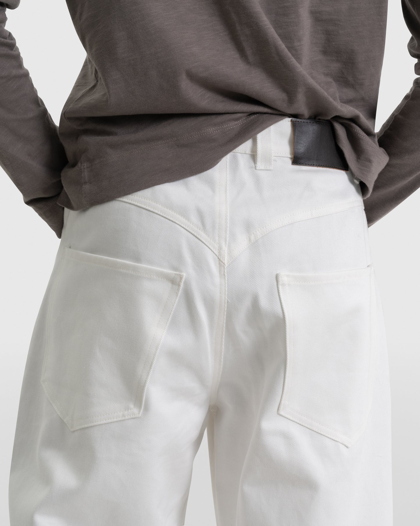 EVERYDAY RAW DENIM JEANS in écru